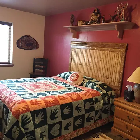 The Young Home Bed And Breakfa-3